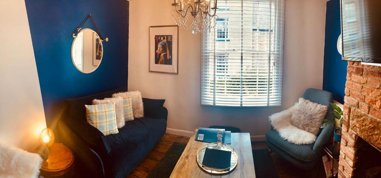 The Tenth House, Grade II Listed Georgian Town House, Wirksworth, Derbyshire, Peak District Cottage, Sleeps 4 Exterior photo
