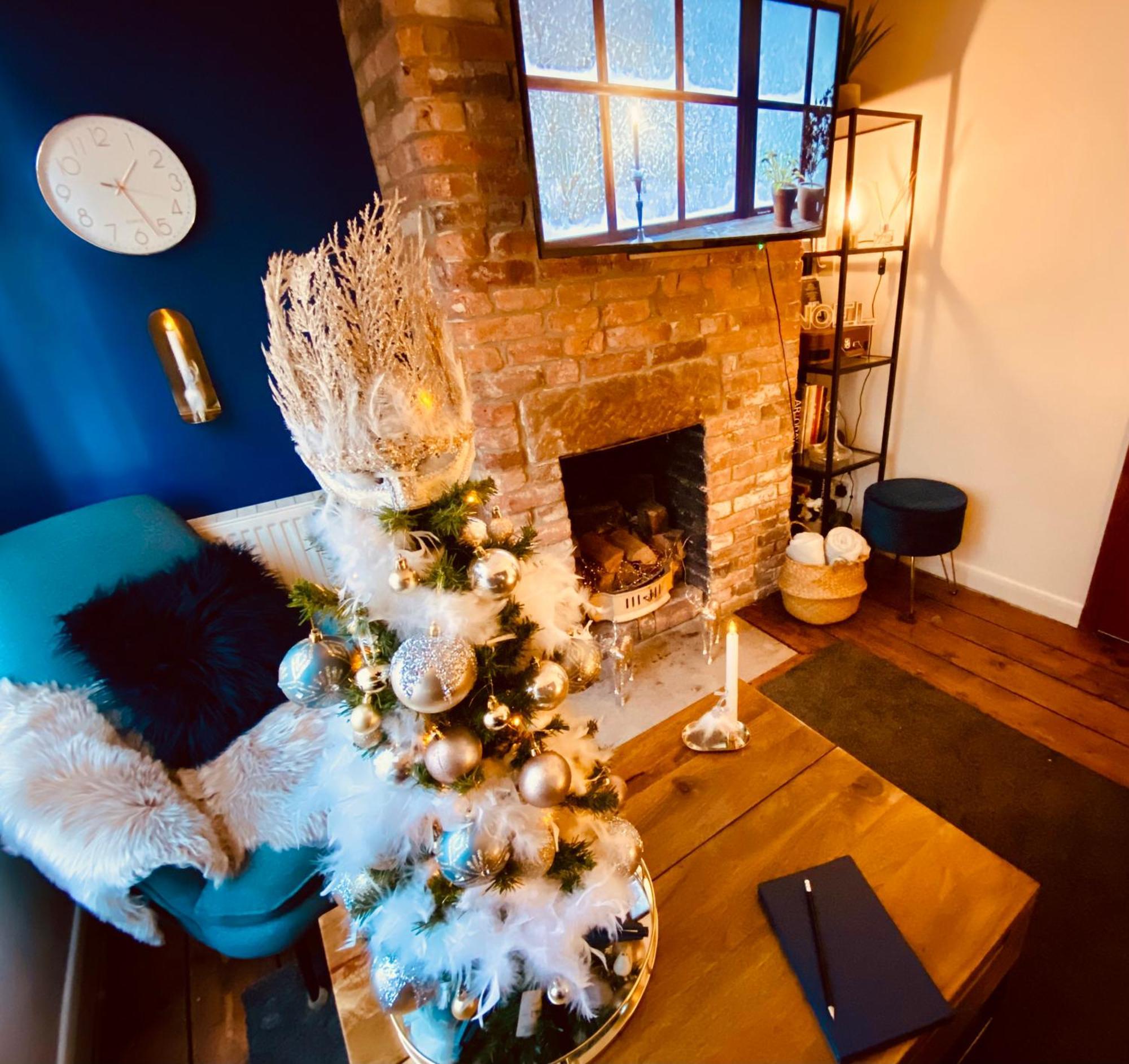 The Tenth House, Grade II Listed Georgian Town House, Wirksworth, Derbyshire, Peak District Cottage, Sleeps 4 Exterior photo