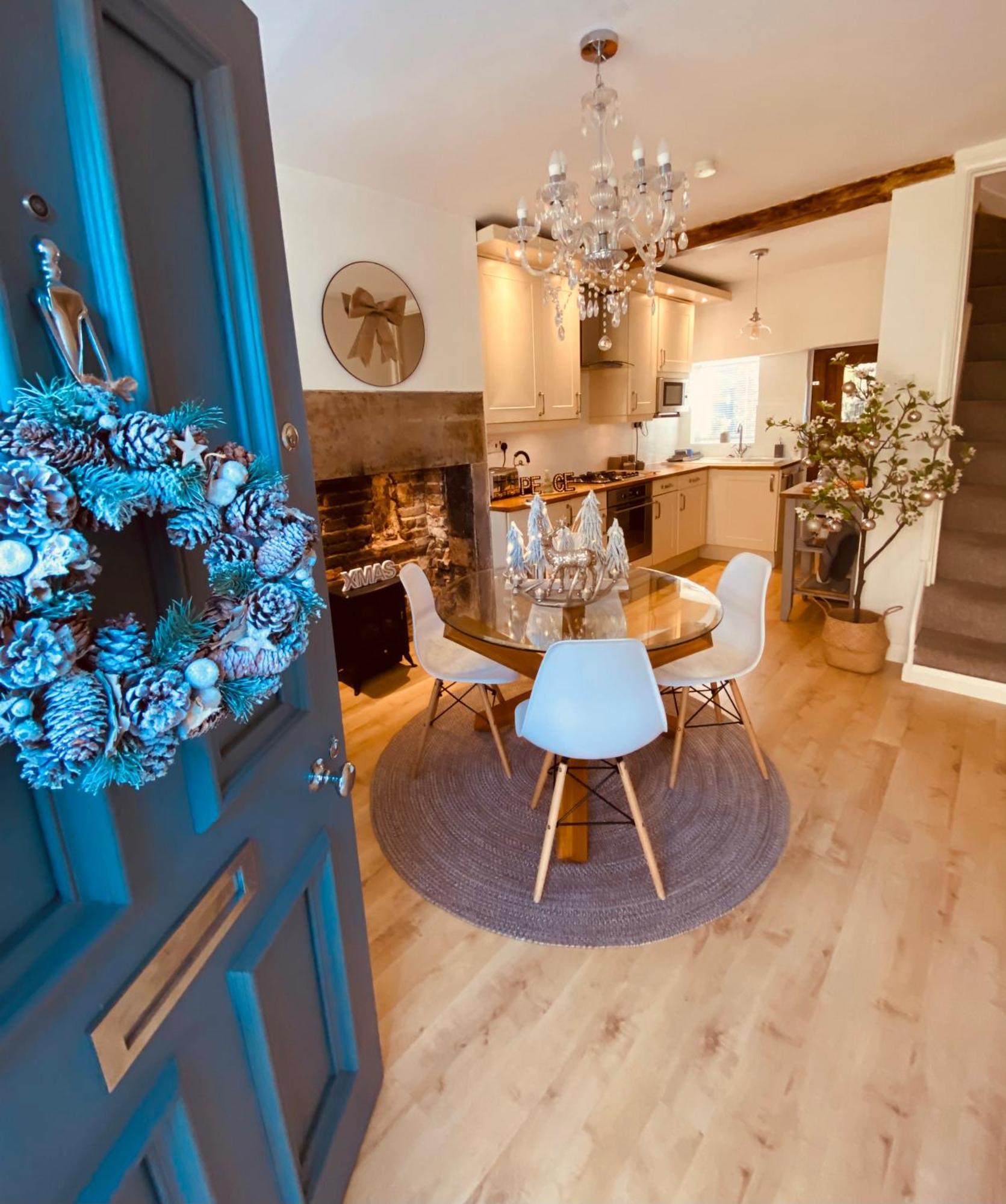 The Tenth House, Grade II Listed Georgian Town House, Wirksworth, Derbyshire, Peak District Cottage, Sleeps 4 Exterior photo